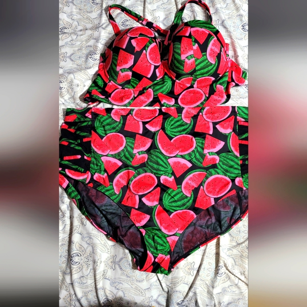 Torrid Watermelon Bikini Set Womans Plus Size 5 Red, Pink, Green, Black